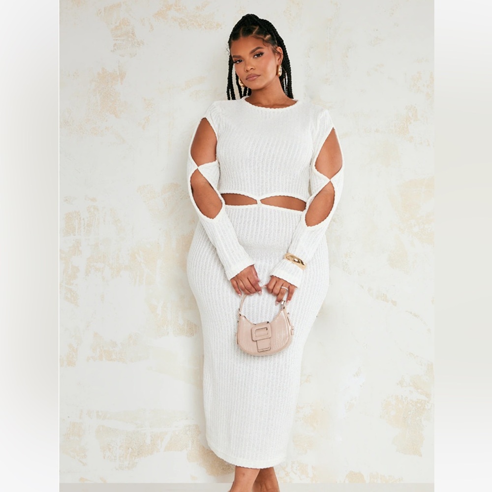 Pretty Little Thing Plus Cream Textured Laddered Cut Out Sleeve Midaxi Dress